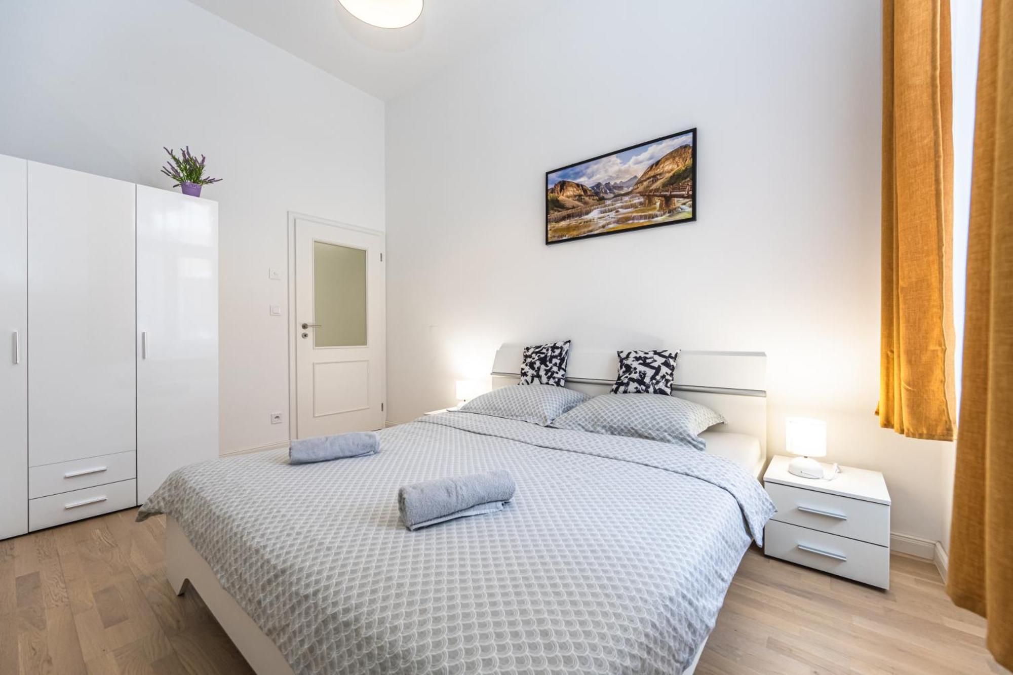 Stylish Apartment At Wenceslas Square Prague Ngoại thất bức ảnh